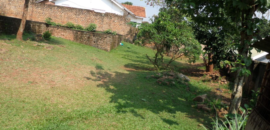 Land for sale in Entebbe at Mpala-Lyamutundwe